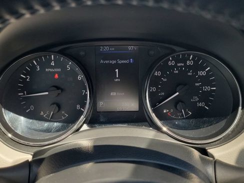 Used 2021 Nissan Rogue Sport SV FWD image 21