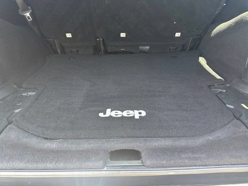 Used 2017 Jeep Wrangler Unlimited Sport AWD/4WD image 10
