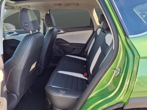 New 2025 Volkswagen Taos SEL image 12