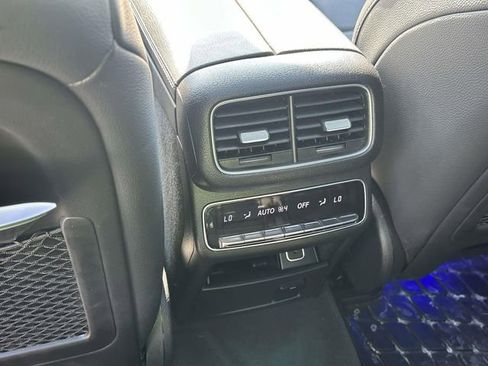 Used 2023 Mercedes-Benz GLS 450 4MATIC image 18