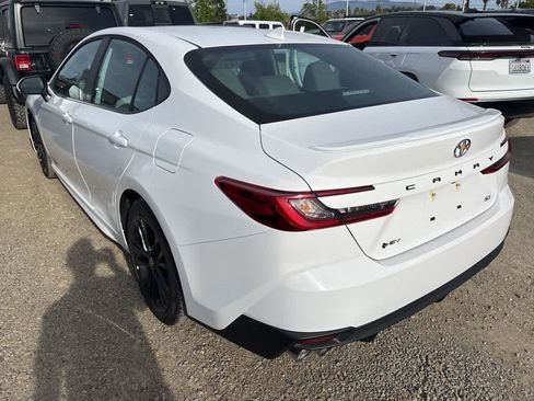 Used 2026 Toyota Camry SE image 5