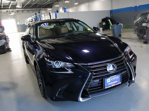 Used 2017 Lexus GS 350 AWD w/ Premium Package image 4