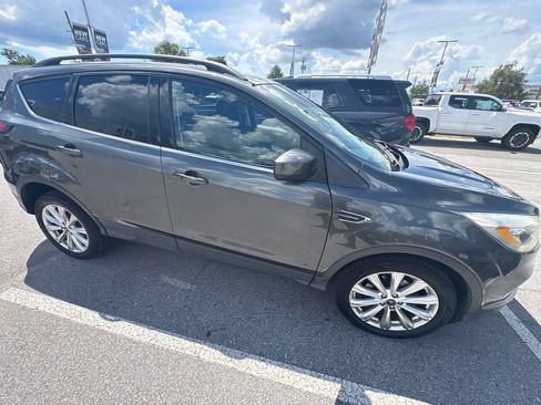 Used 2019 Ford Escape SEL FWD image 17