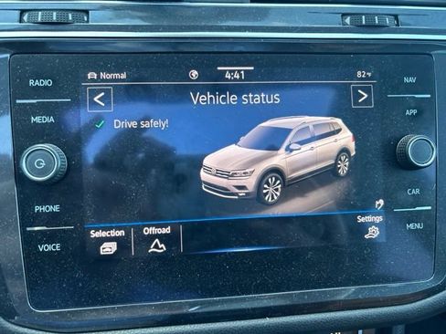 Used 2021 Volkswagen Tiguan SEL AWD/4WD image 22