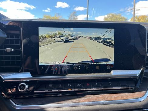 New 2025 GMC Sierra 2500 SLT w/ SLT Convenience Package image 15