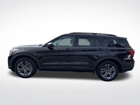 New 2026 Ford Explorer Active AWD/4WD image 2