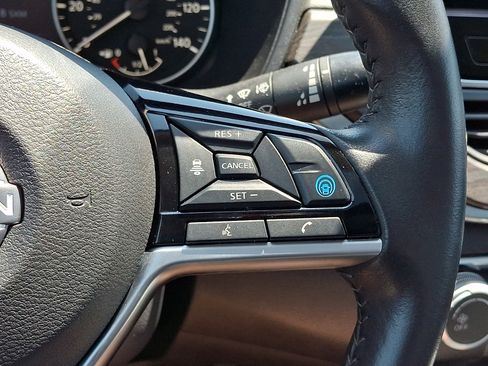 Certified 2024 Nissan Altima 2.5 SV w/ SV Premium Package FWD image 24