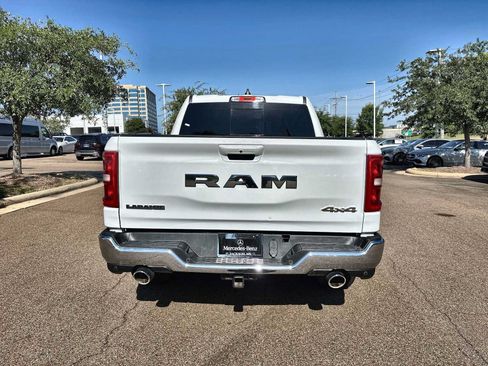 Used 2025 RAM 1500 Laramie AWD/4WD image 7