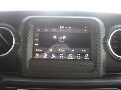 Used 2021 Jeep Wrangler Unlimited Sahara w/ LED Lighting Group AWD/4WD image 47