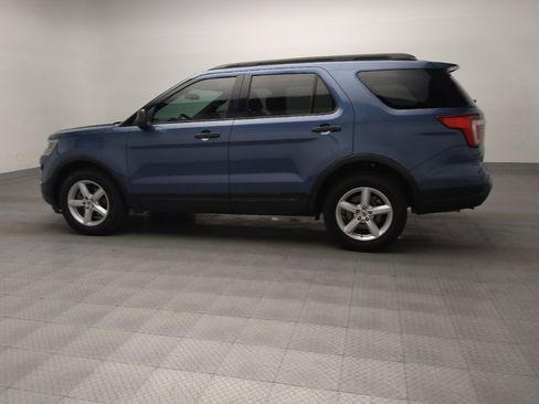 Used 2018 Ford Explorer FWD image 3