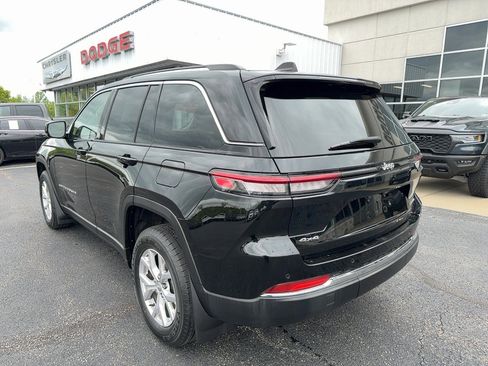 Certified 2022 Jeep Grand Cherokee Limited AWD/4WD image 7