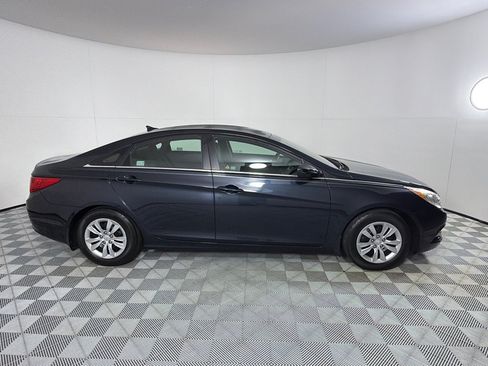 Used 2011 Hyundai Sonata GLS FWD image 4
