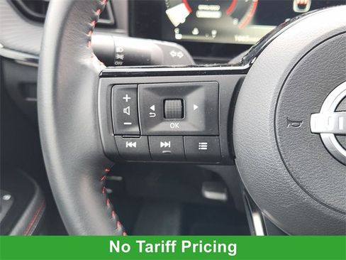 Certified 2025 Nissan Kicks SR w/ Illumination Package image 27