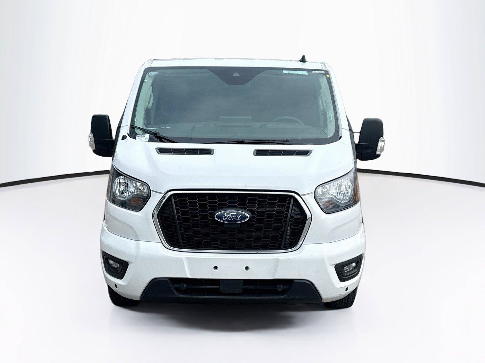 Used 2025 Ford Transit 350 XLT RWD image 9
