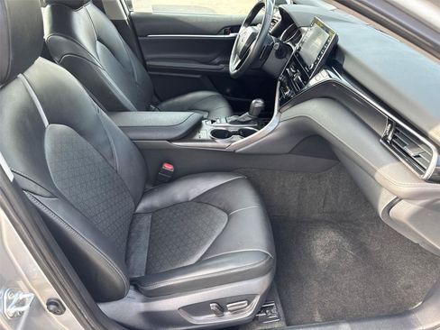 Used 2023 Toyota Camry XSE FWD image 15