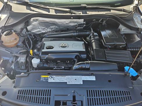 Used 2014 Volkswagen Tiguan SEL image 18