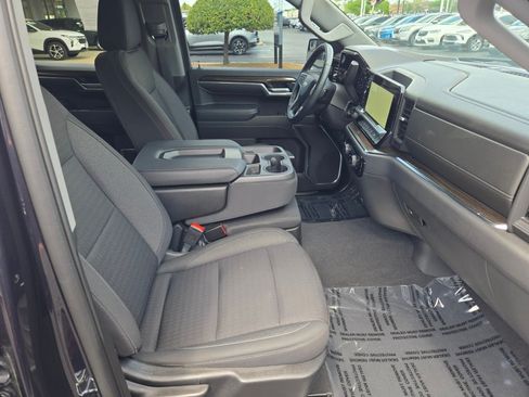 Certified 2023 Chevrolet Silverado 1500 LT AWD/4WD image 7