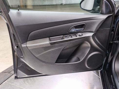 Used 2014 Chevrolet Cruze LT w/ RS Package FWD image 27