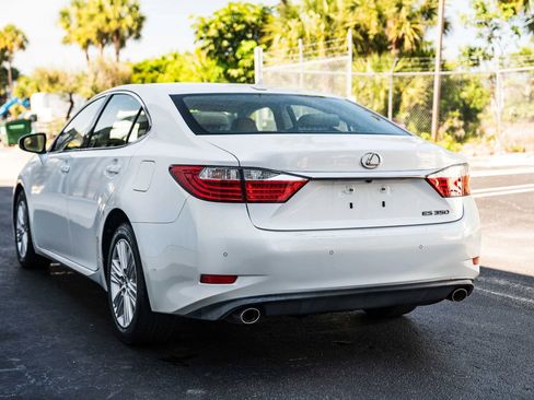 Used 2014 Lexus ES 350 w/ Premium Package FWD image 9