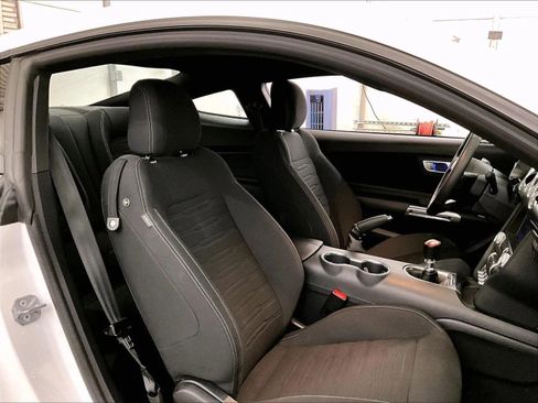 Used 2022 Ford Mustang Mach 1 RWD image 7