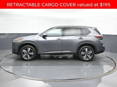Used 2024 Nissan Rogue SL AWD/4WD image 3