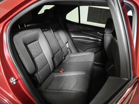 Used 2018 Chevrolet Equinox LT AWD/4WD image 30