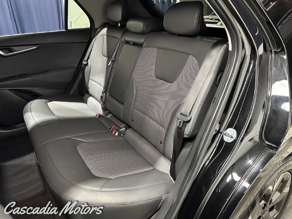 Used 2023 Kia Niro Wind w/ Wind Preserve Package FWD image 11