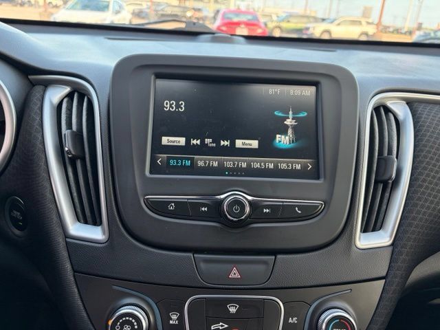 Used 2018 Chevrolet Malibu LS FWD image 9
