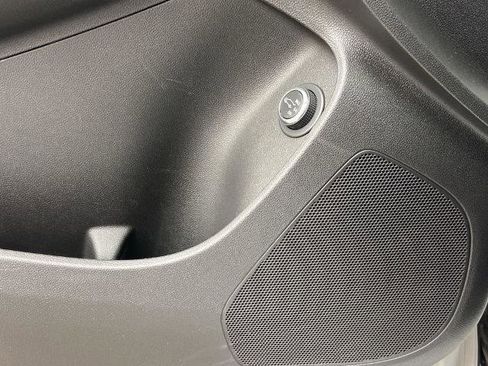 Used 2025 Buick Envista Sport Touring w/ Convenience I Package image 19