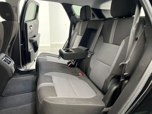 Used 2025 Chevrolet Blazer LT FWD image 13