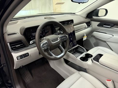 New 2026 GMC Terrain Denali w/ LPO, Black Badging Package image 27