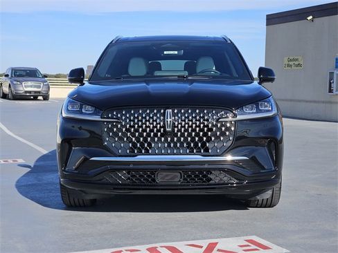New 2026 Lincoln Aviator Black Label w/ Dynamic Handling Package image 2