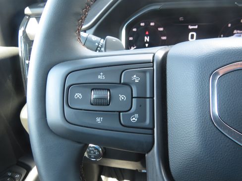 Used 2026 GMC Sierra 1500 AT4 w/ AT4 Premium Package AWD/4WD image 18