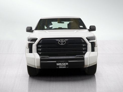 Used 2025 Toyota Tundra SR5 AWD/4WD image 8