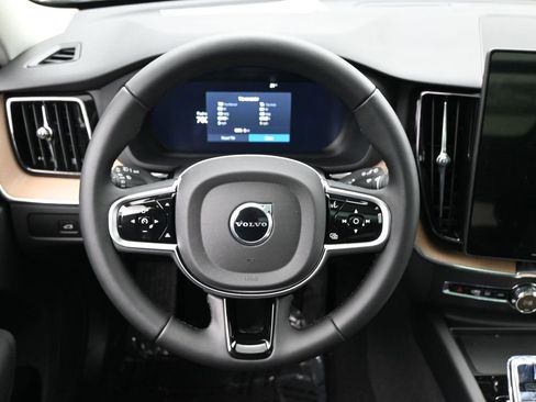 New 2026 Volvo XC60 B5 Plus w/ Protection Package Premier AWD/4WD image 18