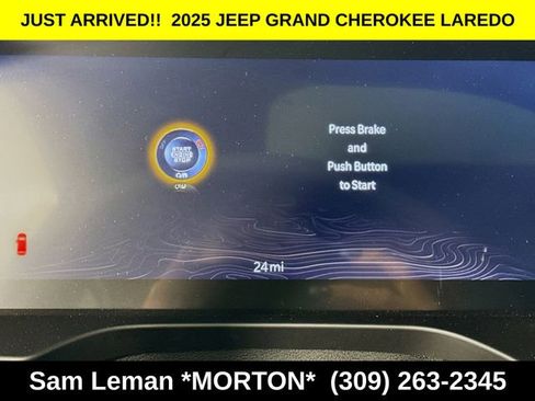 New 2025 Jeep Grand Cherokee Laredo w/ Luxury Tech Group I image 12