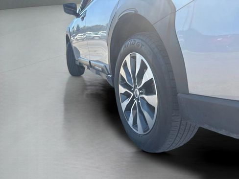 Used 2023 Subaru Outback Limited AWD/4WD image 29