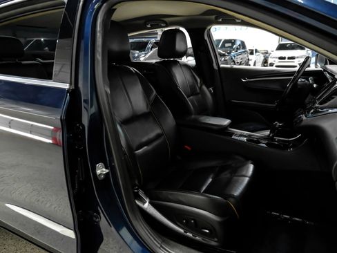 Used 2019 Chevrolet Impala Premier FWD image 34