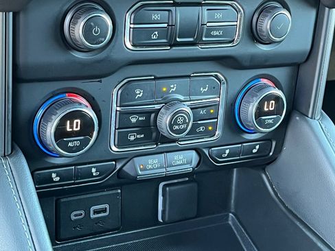 Used 2023 Chevrolet Tahoe LT RWD image 26