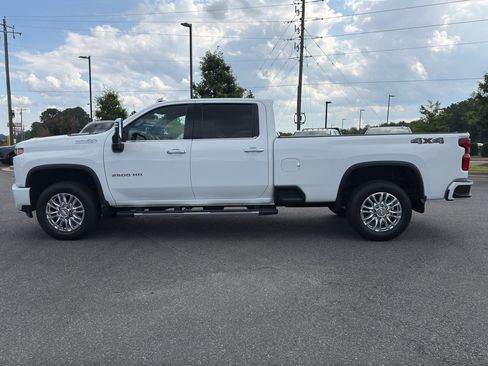 Used 2020 Chevrolet Silverado 2500 High Country AWD/4WD image 5