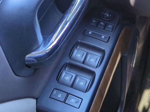 Used 2018 GMC Sierra 1500 SLT image 25