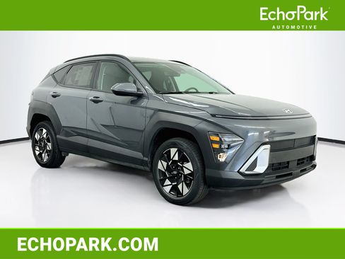 Used 2025 Hyundai Kona SEL AWD/4WD image 1