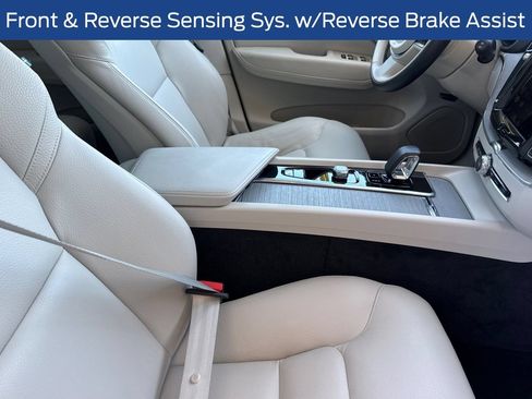 Used 2023 Volvo XC60 B5 Plus AWD/4WD image 20
