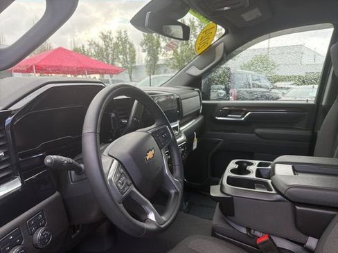 Used 2024 Chevrolet Silverado 2500 LT w/ All Star Edition AWD/4WD image 11