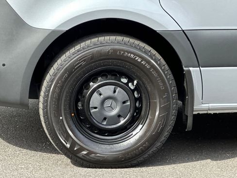 New 2025 Mercedes-Benz Sprinter 2500 image 25