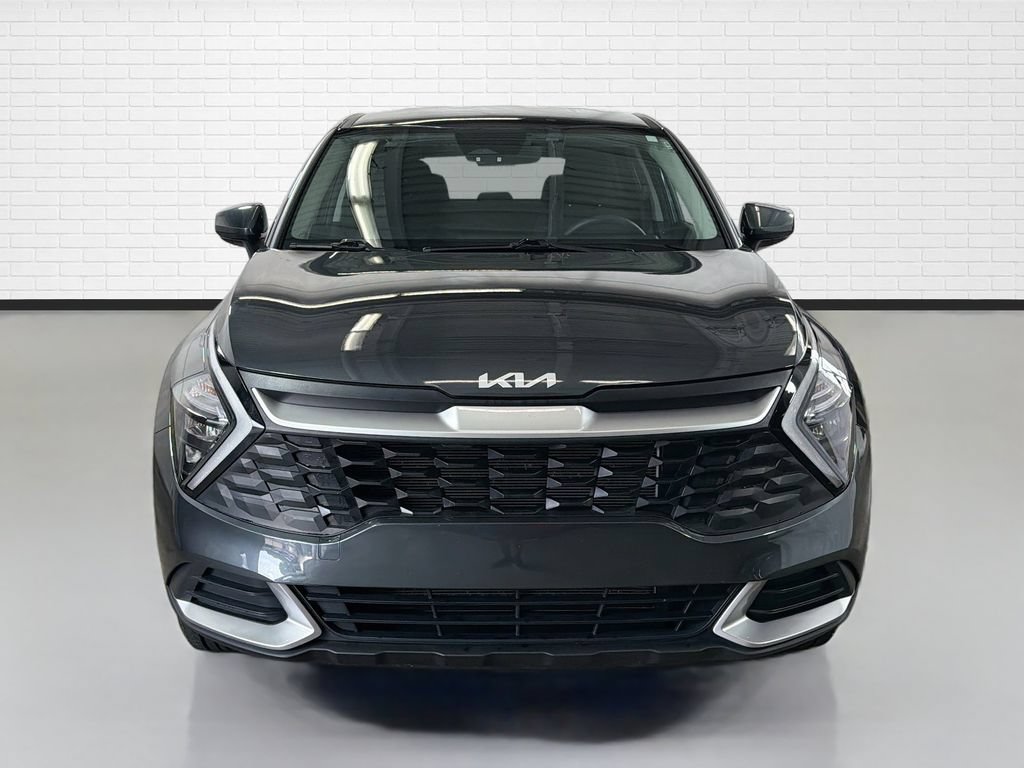 Used 2023 Kia Sportage LX AWD/4WD image 2
