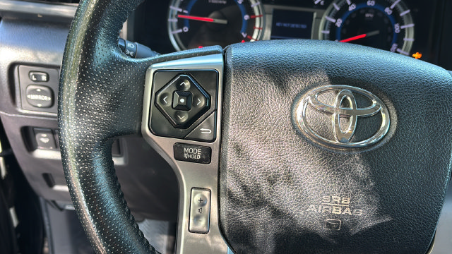 Used 2016 Toyota 4Runner Limited AWD/4WD image 23