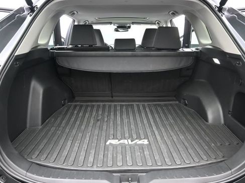 Used 2025 Toyota RAV4 XLE w/ Convenience Package AWD/4WD image 30