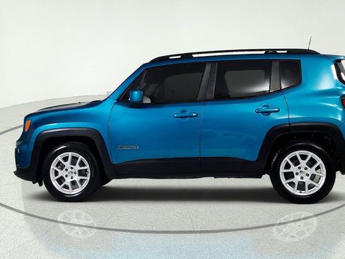 Used 2021 Jeep Renegade Latitude w/ Sun & Sound Group FWD image 4