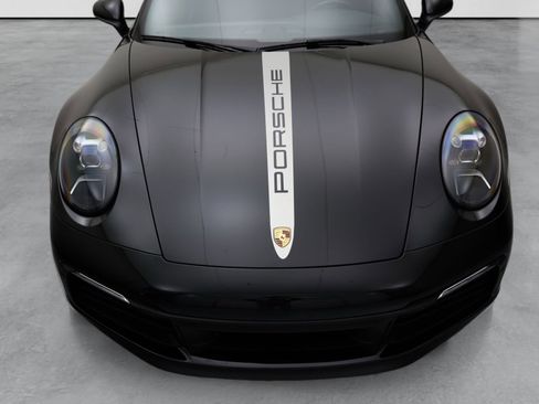 Used 2020 Porsche 911 Carrera RWD image 9